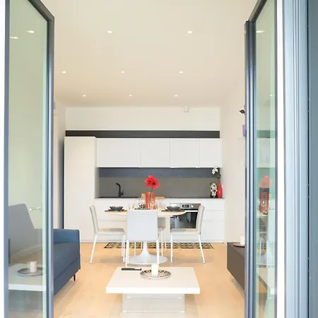 Apartamento Porta Del Mare Luxury Salerno Exterior foto