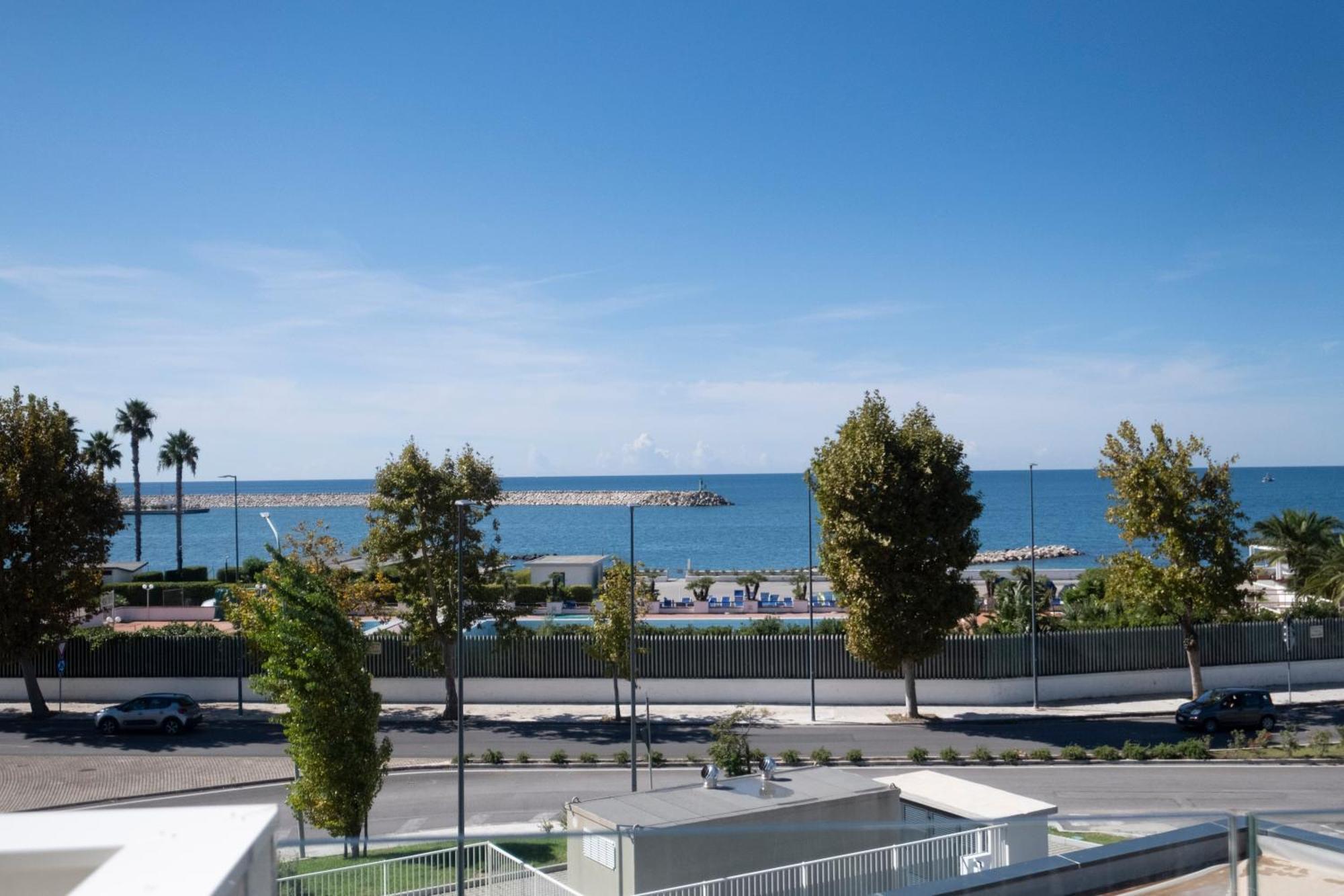 Porta Del Mare Luxury Apartment Salerno